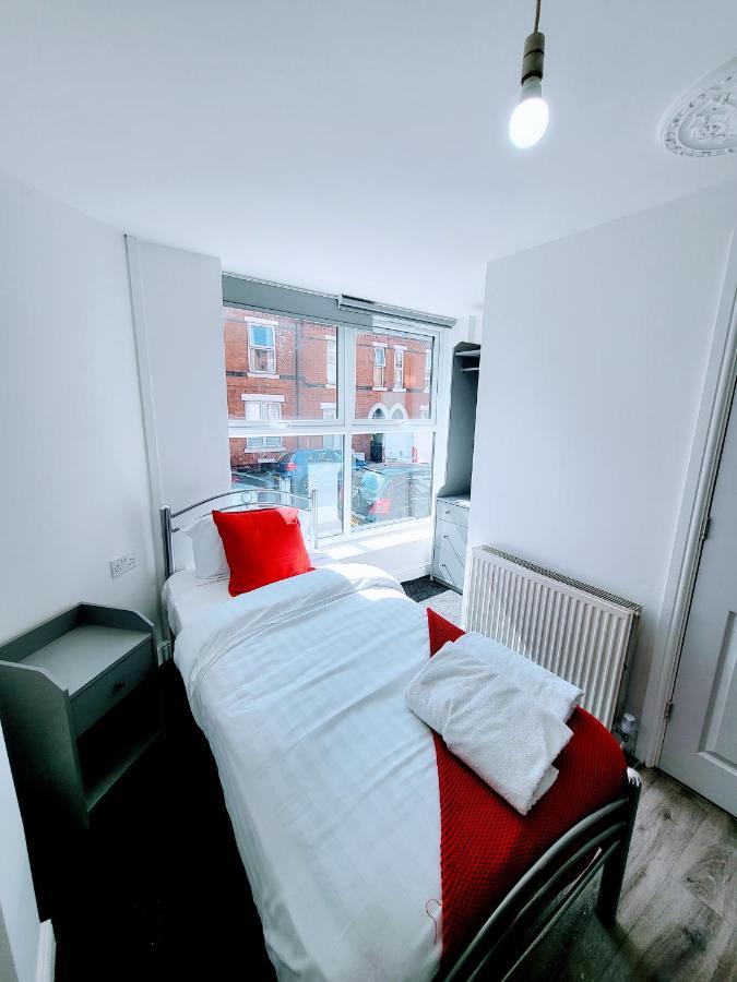 Single Room with Private Bathroom